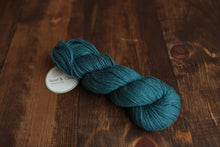 Load image into Gallery viewer, Spud & Chloe Sweater