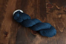 Load image into Gallery viewer, Spud & Chloe Sweater