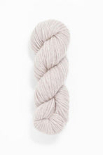 Load image into Gallery viewer, Woolfolk Yarn Luft