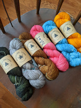 Load image into Gallery viewer, Joan slip stitch shawl "kit"