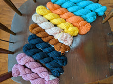 Load image into Gallery viewer, City blocks shawl "kit"