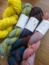 Load image into Gallery viewer, Easy-V Yarn Packs