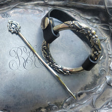 Load image into Gallery viewer, Shawl Pins and Sticks
