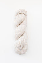 Load image into Gallery viewer, Woolfolk Stra