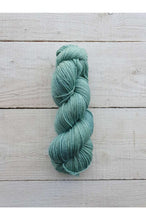 Load image into Gallery viewer, Manos Feliz