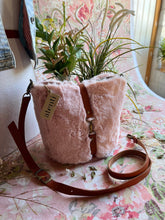 Load image into Gallery viewer, Atenti Bags SALE
