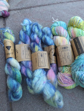 Load image into Gallery viewer, Tosh Silk Cloud (Shibui)
