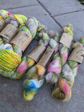 Load image into Gallery viewer, Tosh Silk Cloud (Shibui)
