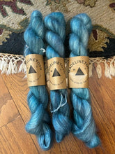 Load image into Gallery viewer, Tosh Silk Cloud (Shibui)
