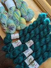 Load image into Gallery viewer, Magnolia summer yarn bundle
