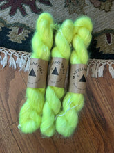 Load image into Gallery viewer, Tosh Silk Cloud (Shibui)
