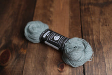 Load image into Gallery viewer, Isager Wool 1/Spinni SALE

